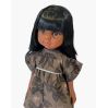 Mørk Nora dukke i Shiteki kjole & sorte sko - 32 cm - Minikane