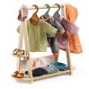 Stort garderobe stativ med bøjler - Dukketilbehør