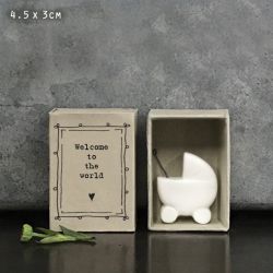 Welcome to the World - Æske med porcelæn barnevogn