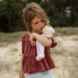 Blossom kanin - Dozy Dinkum blød dukke