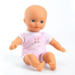 Poppy - Lille babydukke med blød krop - 20 cm