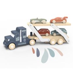 Biltransportlastbil med 4 biler i træ