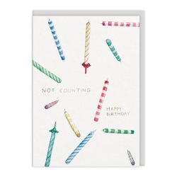 Fødselsdagskort med farverige fødselsdagslys